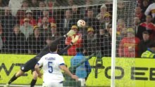 Pogledajte nevjerojatan gol nakon pogreške golmana kojim je Wales poveo protiv BiH