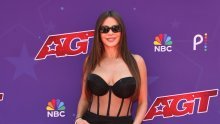 Izgled za pamćenje: Sofia Vergara ne izlazi iz korzeta i ne odustaje od 'ružnih' platformi