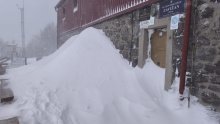 Zavižan rekorder po količini snijega: Pogledajte kako je to izgledalo jutros