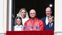 Princeza Charlene i princ Albert u povijesnom danu: Papa Lav stigao u Monako