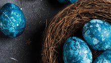 Kako dobiti mramorni efekt na uskrsnim jajima bez kemije
