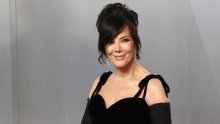 Nitko ne može vjerovati da joj je 70: Kris Jenner pokazala nikad mlađe lice i novu frizuru