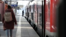 Kaos na kolodvoru u Münchenu: Žena ugrizla željezničara da uđe u vlak