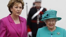 Predsjednik Sinn Feina pozdravio povijesni govor kraljice