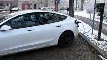 Vožnja na struju nikad nije bila ovako isplativa: Benzinci i dizelaši sada su znatno skuplji