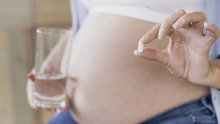 Nova studija smiruje zabrinutost: paracetamol u trudnoći nije povezan s autizmom