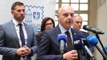 Ružić u Splitu podijelio 35 ugovora za socijalne usluge: 'Prevencija nema alternativu'