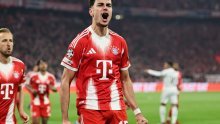 Igrao je dvoranski nogomet i skupljao lopte, Srbi ga nazvali izdajnikom, sad je odveo Bayern u polufinale LP