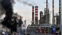 Izbio požar u rafineriji nafte Viva Energy: Pogođena proizvodnja benzina