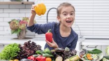 Za rast, energiju i zdrave navike: zašto su voće i povrće važni od najranije dobi