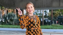 Sve je zasjenila: Sharon Stone pokazala kako se nosi 'gola' haljina u 68-oj