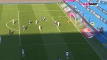 Sudac najprije nije sudio ništa, a onda dao penal Dinamu i isključio igrača Rijeke