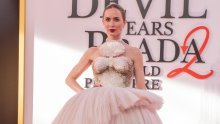 Ovakva raskoš rijetko se viđa: Emily Blunt zablistala u haljini s više od 300 bisera