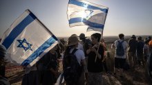 VIDEO Skandal na granici: Deseci izraelskih useljenika upali u Siriju, vojska ih sve privela
