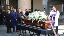 Obitelj i prijatelji na vječni počinak ispratili cijenjenu dizajnericu Danijelu Car: Pojavila se i bivša ministrica