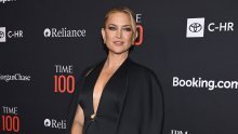 Jednostavno, a tako efektno izdanje: Kate Hudson očarala u modnom klasiku