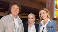 Fotografi ulovili Ivana Huljića u zanimljivom društvu dok je Jelena Rozga pozirala s Tončijem