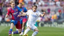 U slavljeničkom intervju i na pitanje člana Barcelone, De Jong spomenuo - Luku Modrića