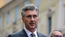 Plenković žestoko napao SDP i Možemo!: 'Kvarni i lažni političari, sad su goli i bosi!'