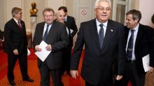 Zakoni o lokalnim izborima donose se 'navrat-nanos'