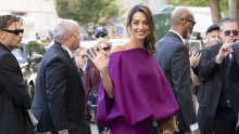 To se zove wow efekt: Amal Clooney istaknula noge u senzacionalnoj haljini