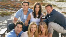 Lisa Kudrow otkrila koliko danas zarađuju 'Prijatelji', brojka bi vas mogla iznenaditi