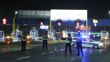 Policija ulovila manijake na A1: Vozač u jurnjavi pokušao izgurati drugi automobil