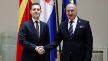 Makedonski ministar u Zagrebu: Od EU-a tražimo poštovanje