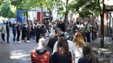 Šok na obilježavanju tragedije: Netko bacio topovski udar među građane u Beogradu