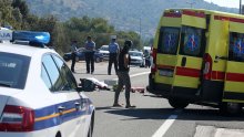 Prometna nesreća kod Trogira: Dvoje ozlijeđenih, cesta zatvorena