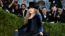 Legendarna Stevie Nicks po prvi put na Met Gali: Odjenula haljinu iz Zare