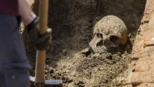 Veliko otkriće: Arheolozi u Vinkovcima pronašli rijetke rimske grobove