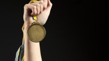 'Zlatna medalja' za prijevaru: Kako je sveučilišni profesor stvorio međunarodnu nagradu koja ne postoji