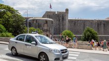 Dubrovnik otkrio nezakoniti model poslovanja rent-a-car agencija i agregatora? 'To je organizirani kriminal!'