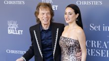 Mick Jagger i 44 godine mlađa zaručnica u rijetkom pojavljivanju na crvenom tepihu