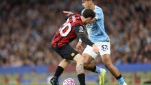 Skandal u Premier ligi: Klub suspendirao igrača zbog dopisivanja s maloljetnicom