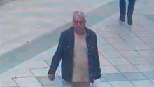 Prepoznajete li ga? Policija sumnja da je ovaj muškarac napao novinara u Splitu