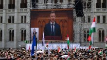 Slavlje na ulicama Budimpešte: Mađarska sada službeno ima novog premijera