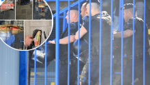 Nevjerojatna snimka s Maksimira: Pogledajte što je navijač pokušao unijeti na derbi