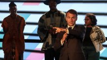 VIDEO Macron izgubio živce u Nairobiju i očitao bukvicu publici: 'Ovo je nepoštovanje'