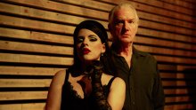 Mick Harvey i Amanda Acevedo stižu Vintage Industrial Bar