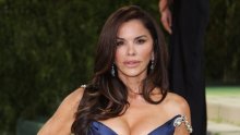 Ovakvu Lauren Sanchez dosad nismo vidjeli: U trapericama i tenisicama sjela u helikopter