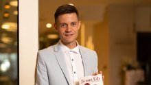 Uz suze i snažne poruke: Brojni poznati pružili podršku Ediju Kiseljaku