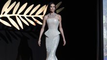 Demi Moore pojavila se u spektakularnoj haljini, a na kraju zbog mršavosti izazvala lavinu komentara