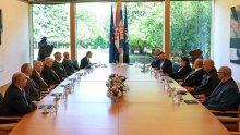 Milanović razgovarao s predstavnicima udruga zagrebačkih pričuvnih brigada