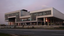 Vlada diže ruke od MSU-a