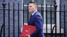 Obračun u Britaniji: Ministar zdravstva podnio ostavku, optužio Starmera