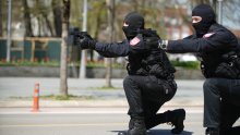 Užas u BiH: Muškarac ubio punicu, teško ranio suprugu pa završio u bolnici