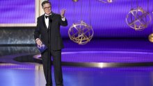 Colbert se emotivno oprostio od emisije 'The Late Show': 'Imali smo sreće'