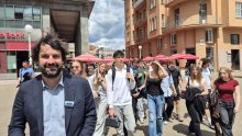 Boris Jokić i srednjoškolci hodali Zagrebom, čitali lektiru i slušali glazbu